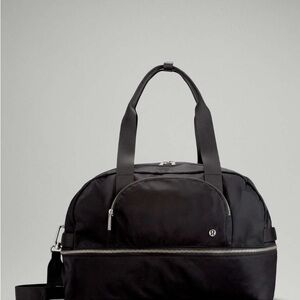 Lululemon athletica city adventure large duffel